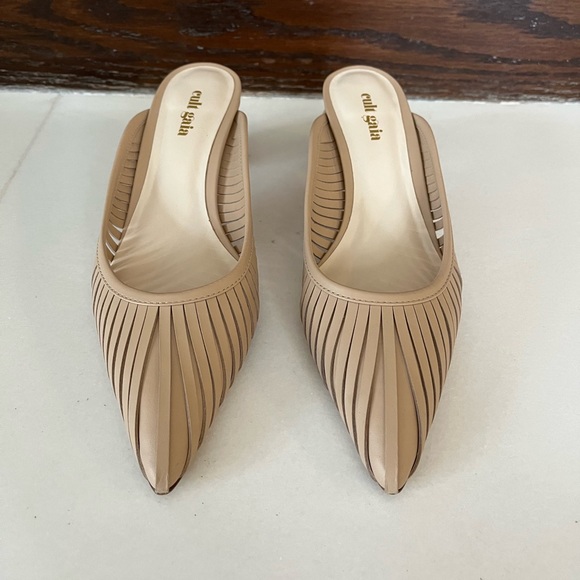 Cult Gaia beige spherical kitten heel - Picture 1 of 3